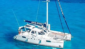 tour isla mujeres en catamaran